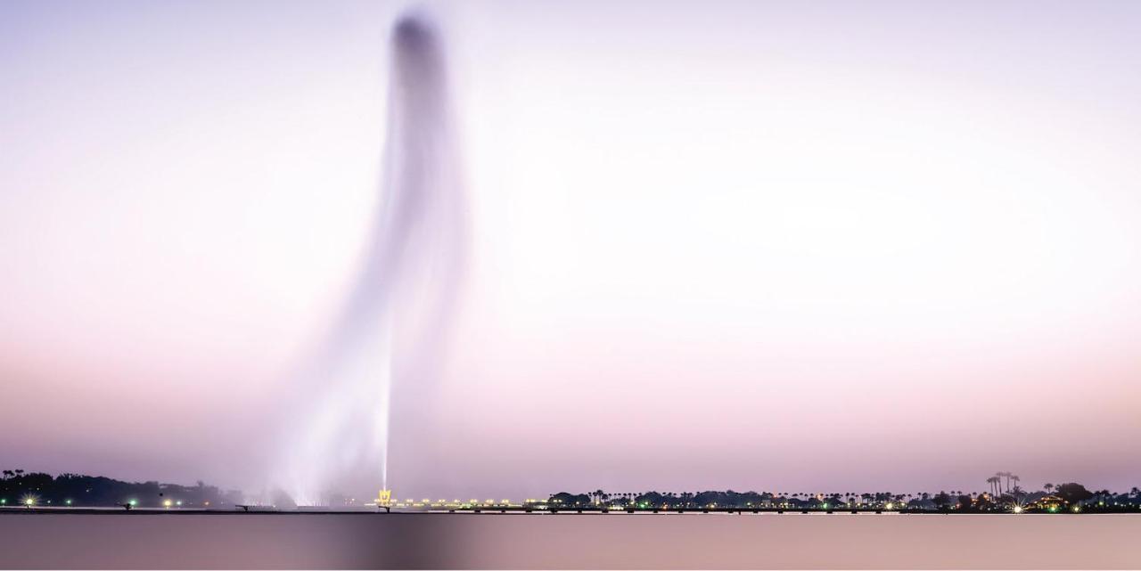 Crowne Plaza Jeddah By Ihg Hotel Luaran gambar Dubai Fountain